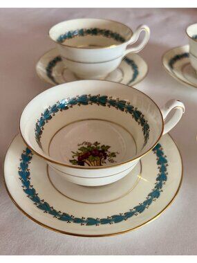 Set 3 Wedgwood Bone China "Appledore" Cup & Saucer Green Stamp Brown Urn Vintage